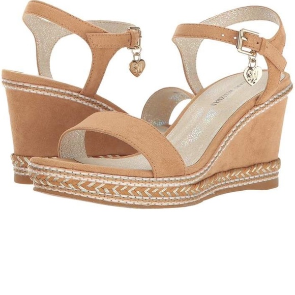 Stuart Weitzman Girls Tan Swinger Stitch Ankle Wrap Wedge Sandals - Picture 2 of 11